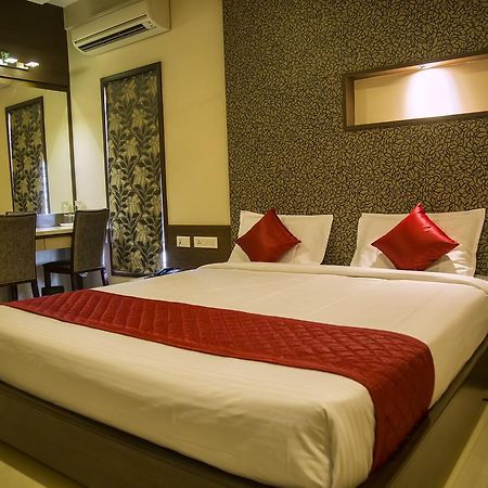 Hotel Sri Sakthi Tiruppur Eksteriør billede