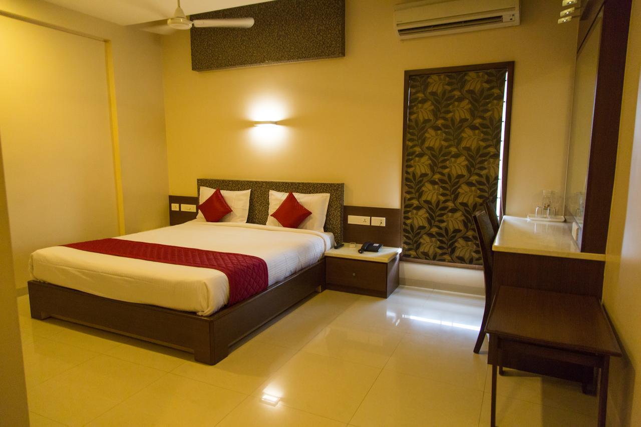 Hotel Sri Sakthi Tiruppur Eksteriør billede